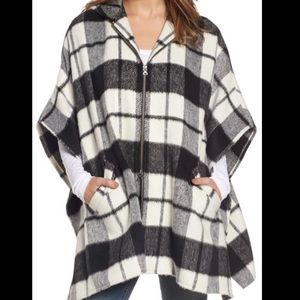 Treasure and Bond fleece hooded Poncho